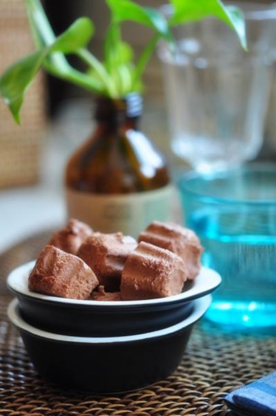 Làm kem chocolate đơn giản không cần máy 7