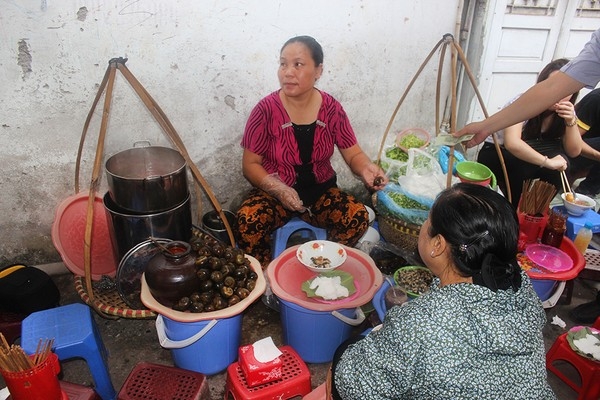Bún ốc ở phố Nhà Chung