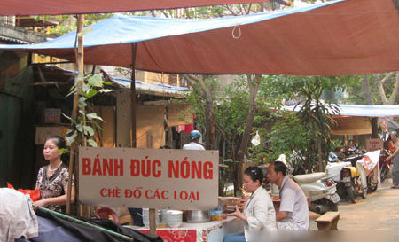 Bánh đúc nóng Trung Tự