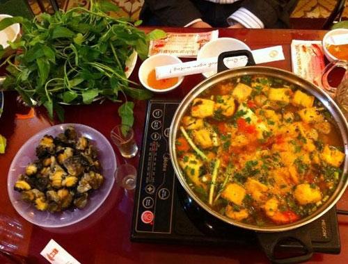 Quán lẩu ếch bà Lương
