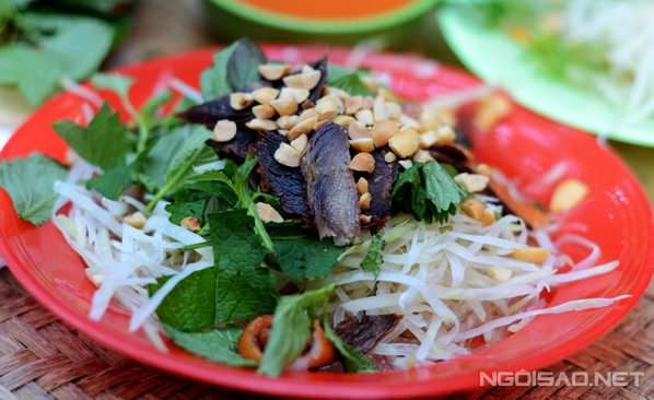 Nộm bò khô