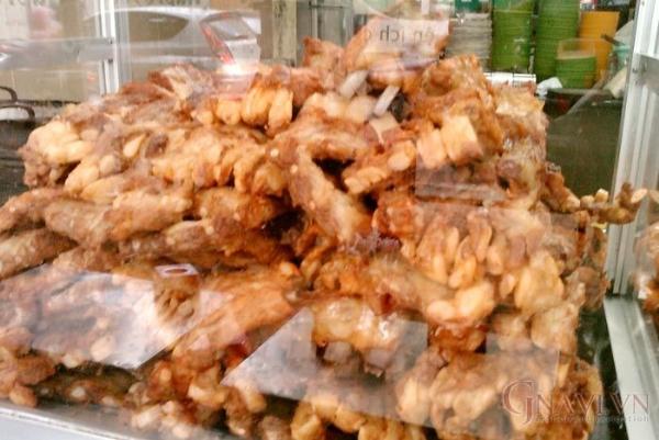 Quán sườn rán Lê Duẩn