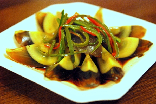 Trứng thế kỉ