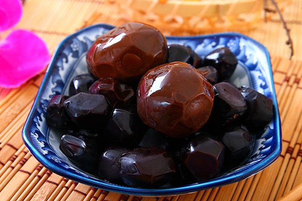Trứng sắt