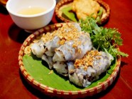 Bánh cuốn Ý Thiên