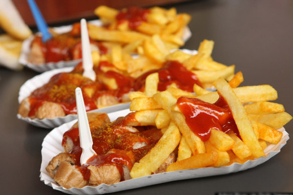 Món Currywurst - Đức
