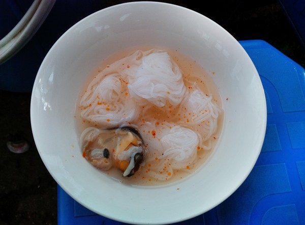Bún ốc ở phố Nhà Chung 8