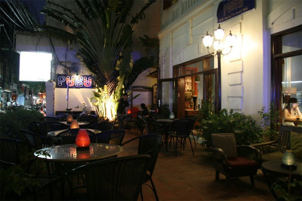 Puku Cafe & Bar