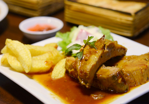 Sườn sốt cay
