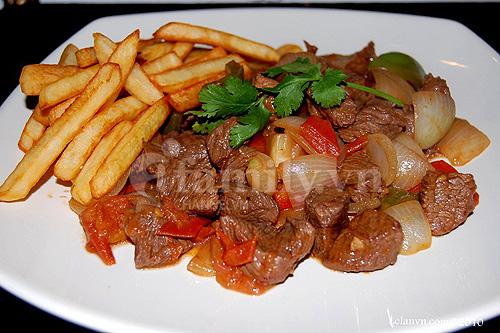 Bò Tẩm Bột Xốt Chua Cay