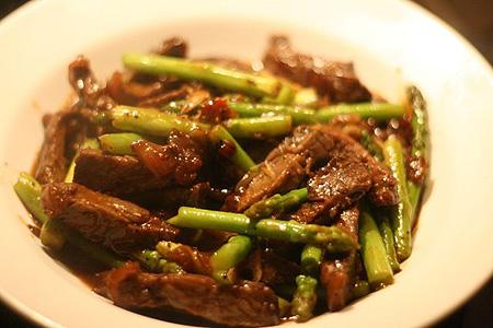 Vị Lạ Bò Xào Măng Tây