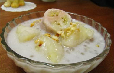 Hè về làm món Chè chuối chưng thơm ngon