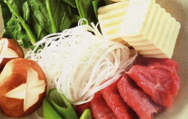 Lẩu bò rau củ cải kiểu Nhật cho ngày lễ 2/9