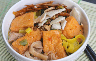 Mì Quảng chay ngon miệng cho rằm tháng 7
