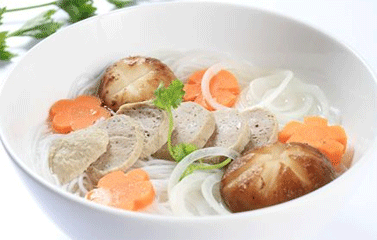 Bữa sáng nhanh gọn với bún gạo nấu bò viên