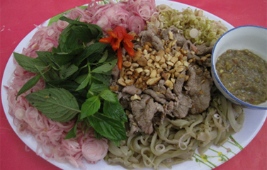 Du lịch miền Tây thưởng thức gỏi bò đa vị