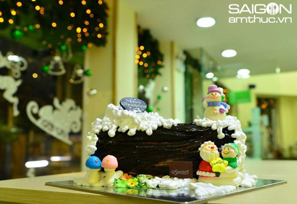 Tự làm bánh khúc cây chào đón Noel 1