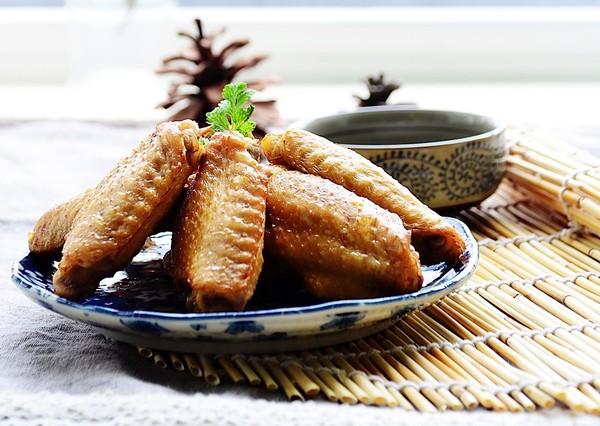 Cánh gà hun khói thơm nức cho bữa cơm ngày mưa 15