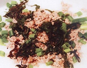 Cách làm cháo bò tía tô cho bữa sáng bổ dưỡng