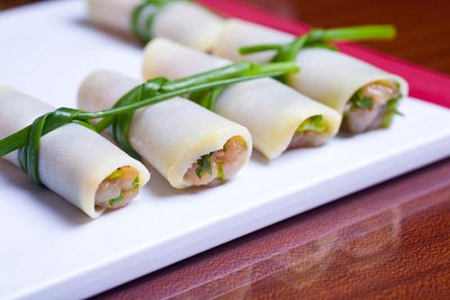 Món ngon ngày tết: Măng cuốn thịt gà hấp