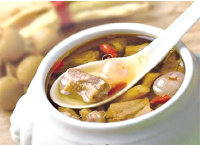 Thịt gà hầm long nhãn