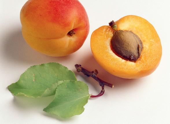 Mẹo đơn giản "xoa dịu" làn da cháy nắng ngày hè 2