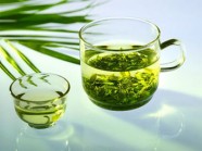 Mẹ bầu uống trà đặc có ảnh hưởng đến thai nhi?