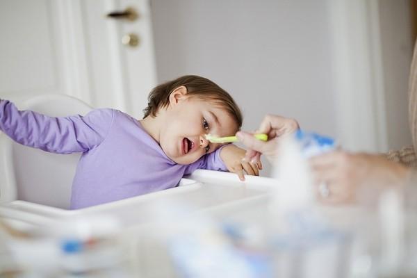 8 quy tắc tập ăn dặm mẹ nào cũng phải biết 2