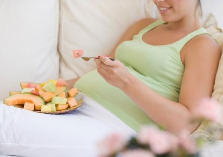 Bà bầu có nên ăn nhiều?